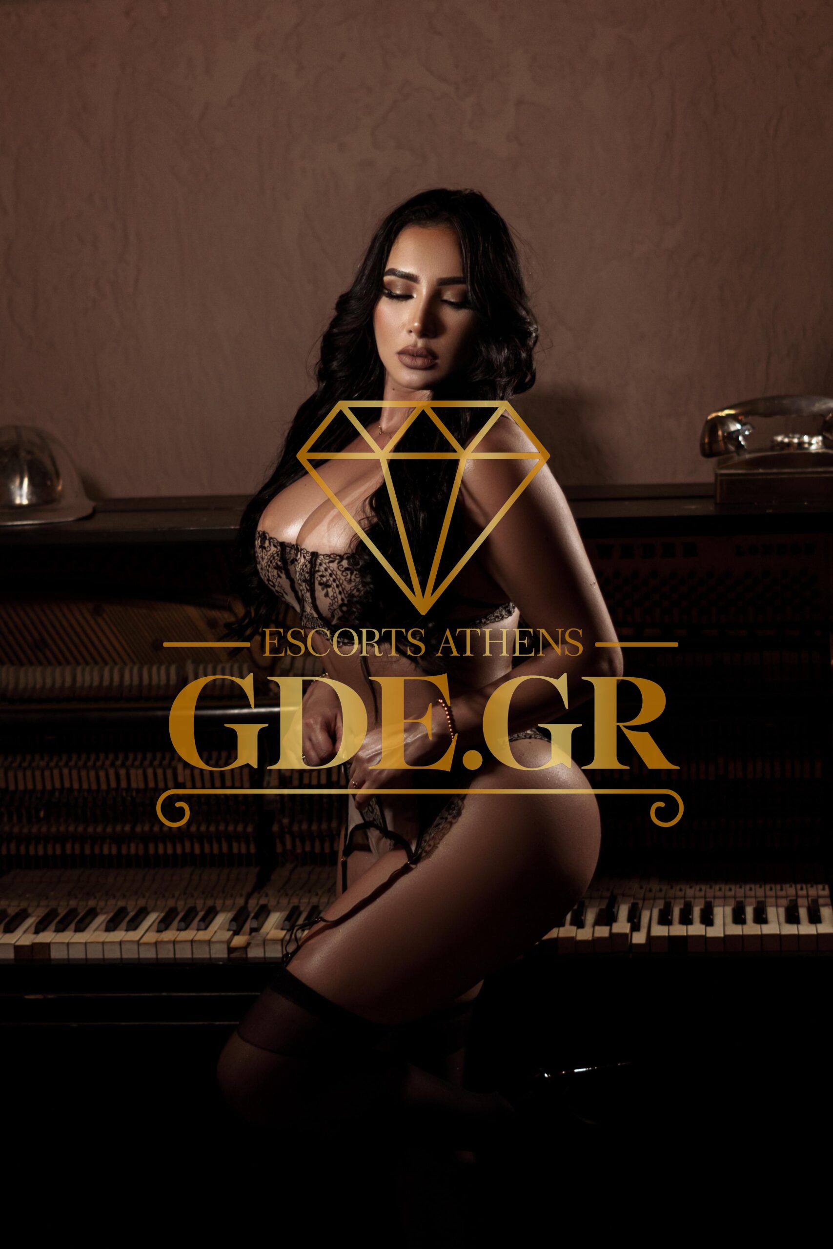 AMANDA-ULTRA-SEXY-LATIN-ESCORT