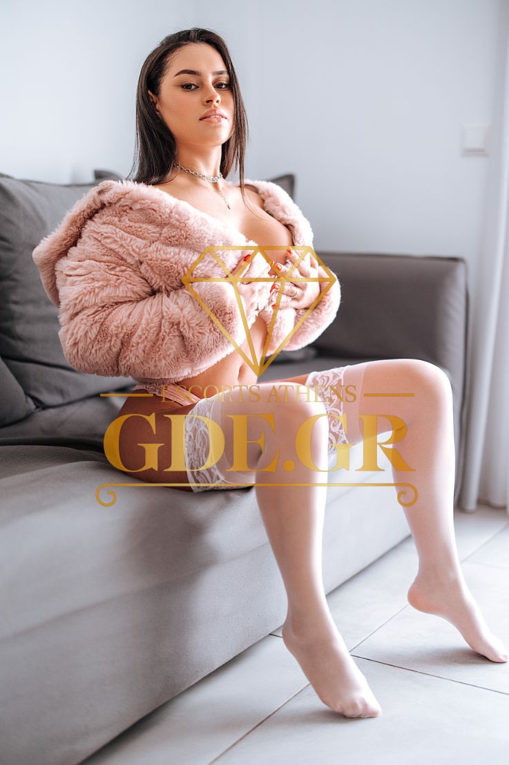 ANGEL-SEXY-BUSTY-LATIN-GDE-MODEL-IN-ATHENS