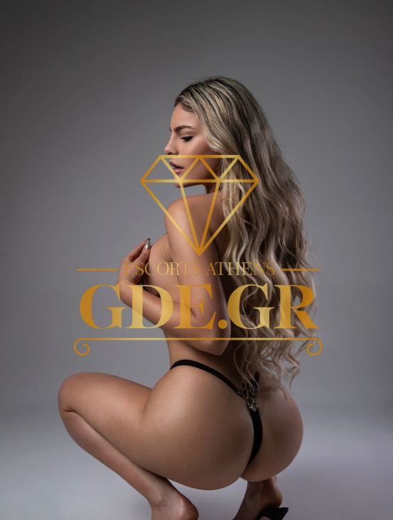 HOT-BLONDE-VISITA-ESCORT-BEATRICE