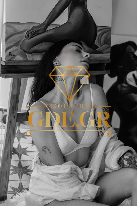 HOT-ESCORT-VISITA-KIRA