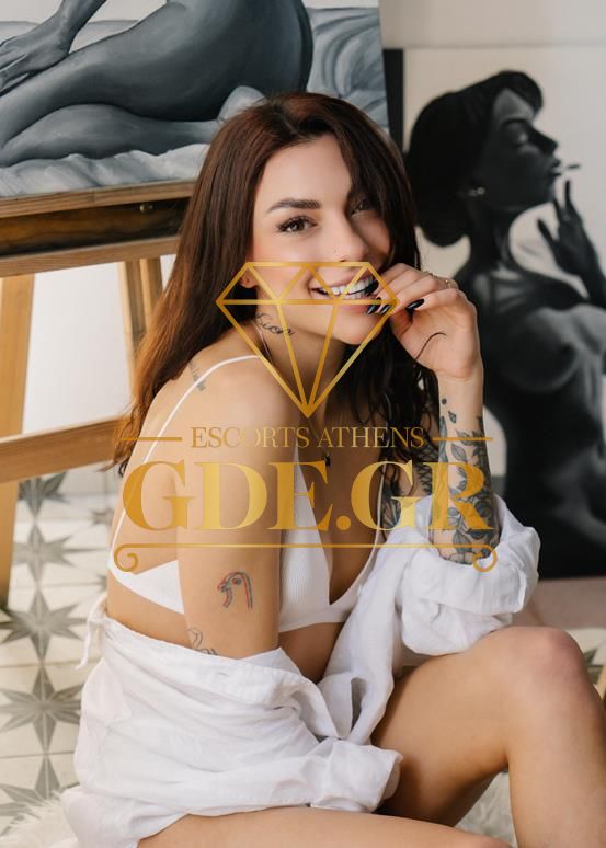 HOT-ESCORT-VISITA-KIRA
