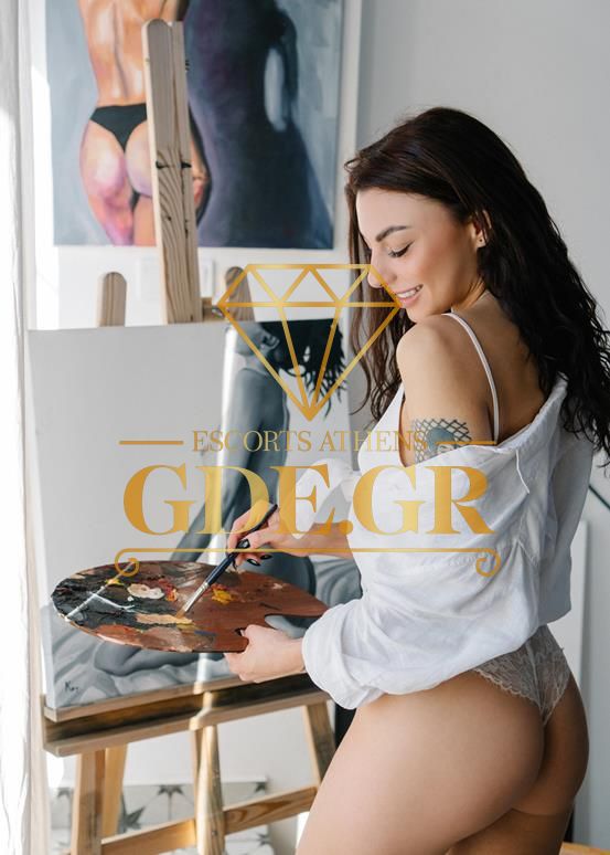 HOT-ESCORT-VISITA-KIRA