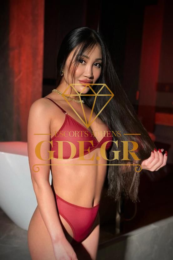 HOT-RUSSIAN-ESCORT-MADLEN