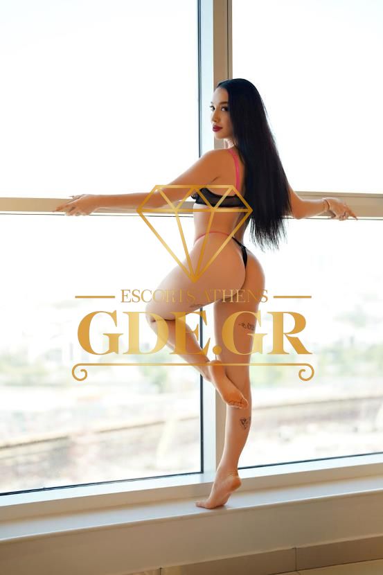 HOT-UKRANIAN-ESCORT-IN-ATHENS-SCARLET
