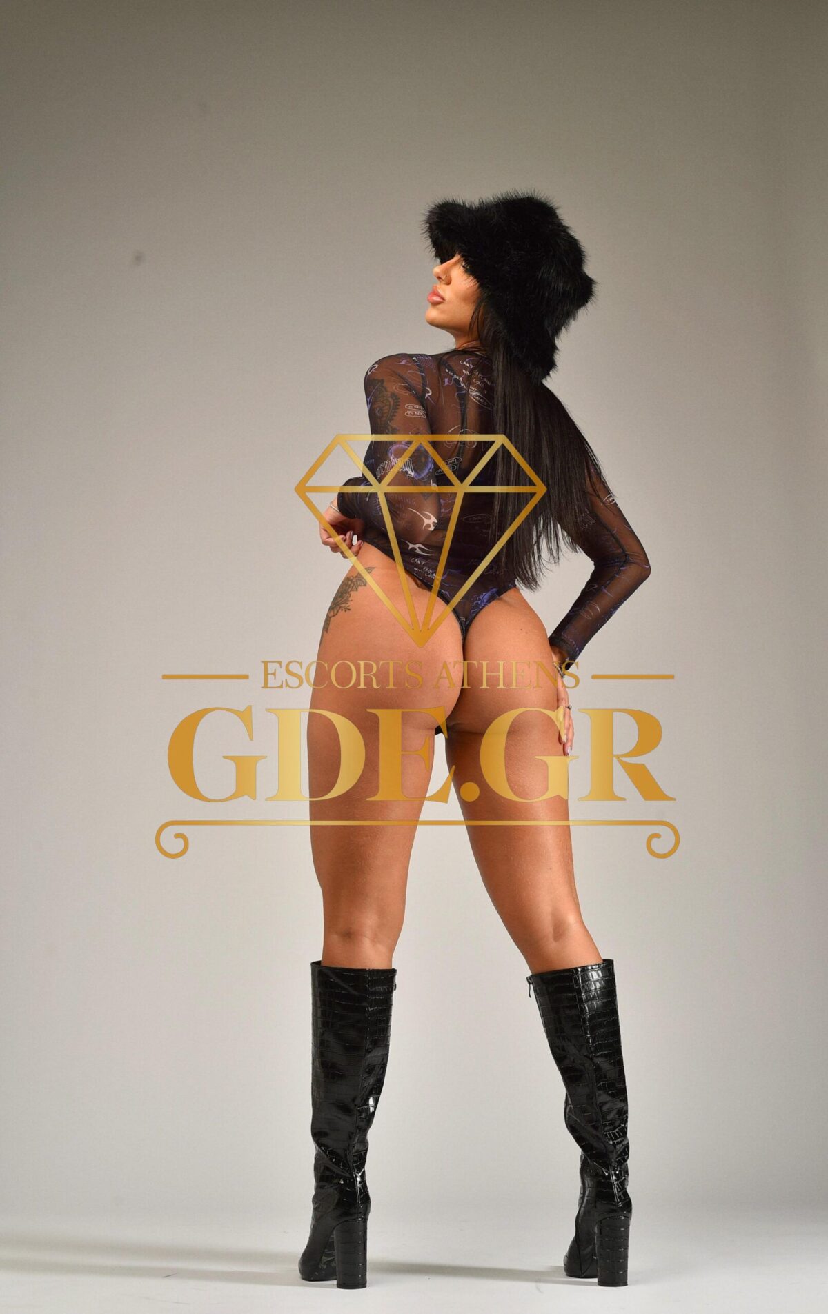 LATINA-VIZITA-IN-ATHENS-LIZ