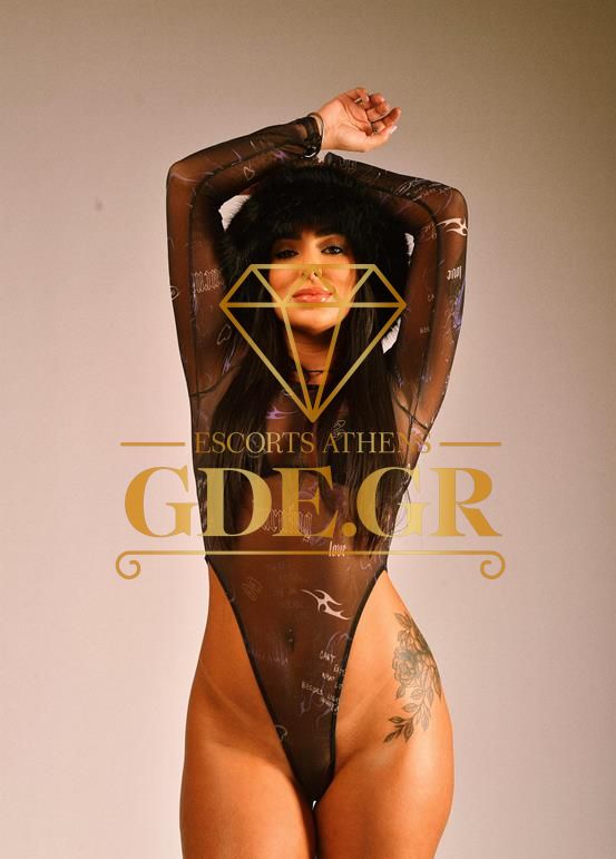 LATINA-VIZITA-IN-ATHENS-LIZ