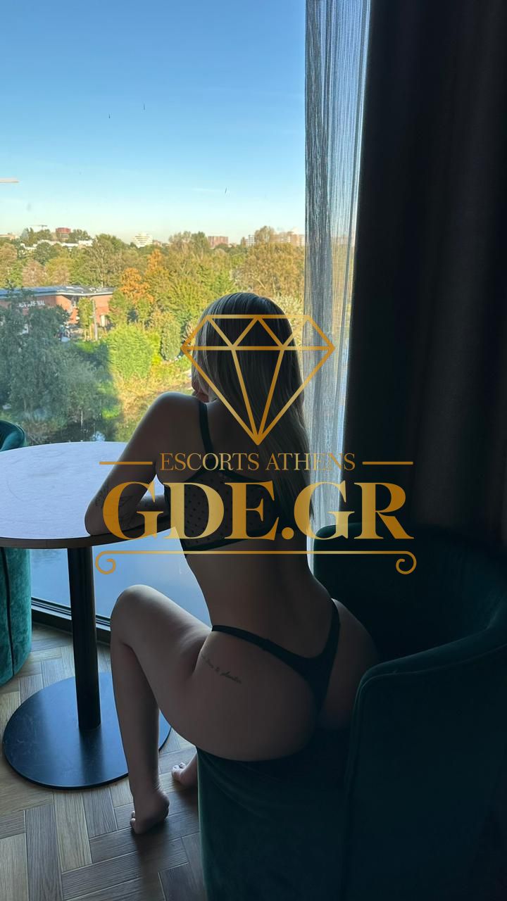 LORITHA-ULTRA-SEXY-BLONDE-LATIN-GDE-MODEL-IN-ATHENS