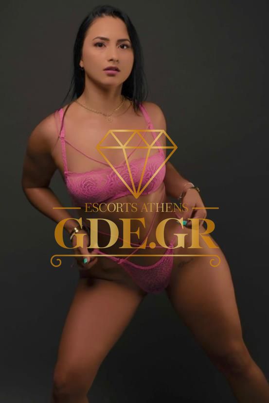 NATALIE-CURVY-VENEZUELAN-GDE-MODEL-IN-ATHENS