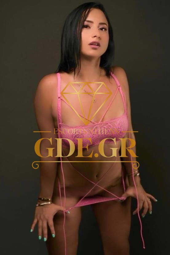 NATALIE-CURVY-VENEZUELAN-GDE-MODEL-IN-ATHENS