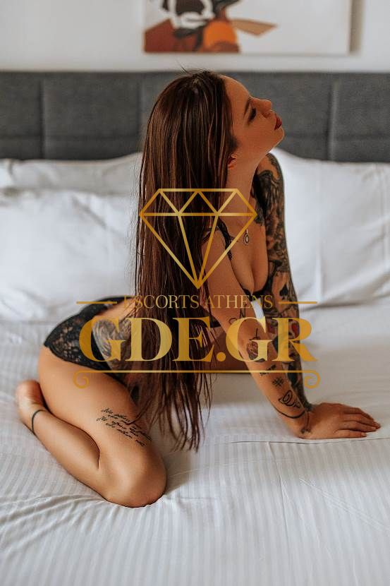SENSUAL-BRUNETTE-SKINNY-EROTIC-ESCORT-IN-ATHENS-VIKTORIA