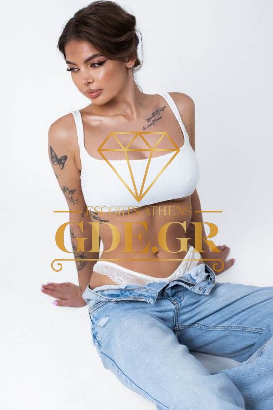 SENSUAL-BUSTY-SKINNY-EROTIC-ESCORT-IN-ATHENS-SELENA