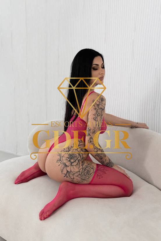 SEXY-HOT-UKRAINIAN-ESCORT-IN-ATHENS-JENIFFER