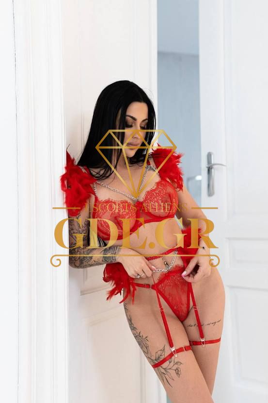 SEXY-HOT-UKRAINIAN-ESCORT-IN-ATHENS-JENIFFER