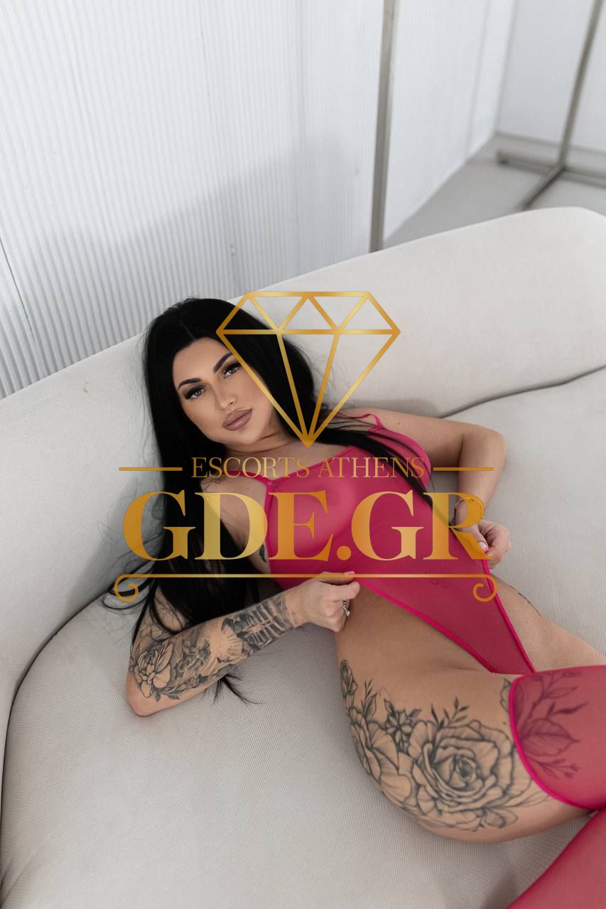 SEXY-HOT-UKRAINIAN-ESCORT-IN-ATHENS-JENIFFER