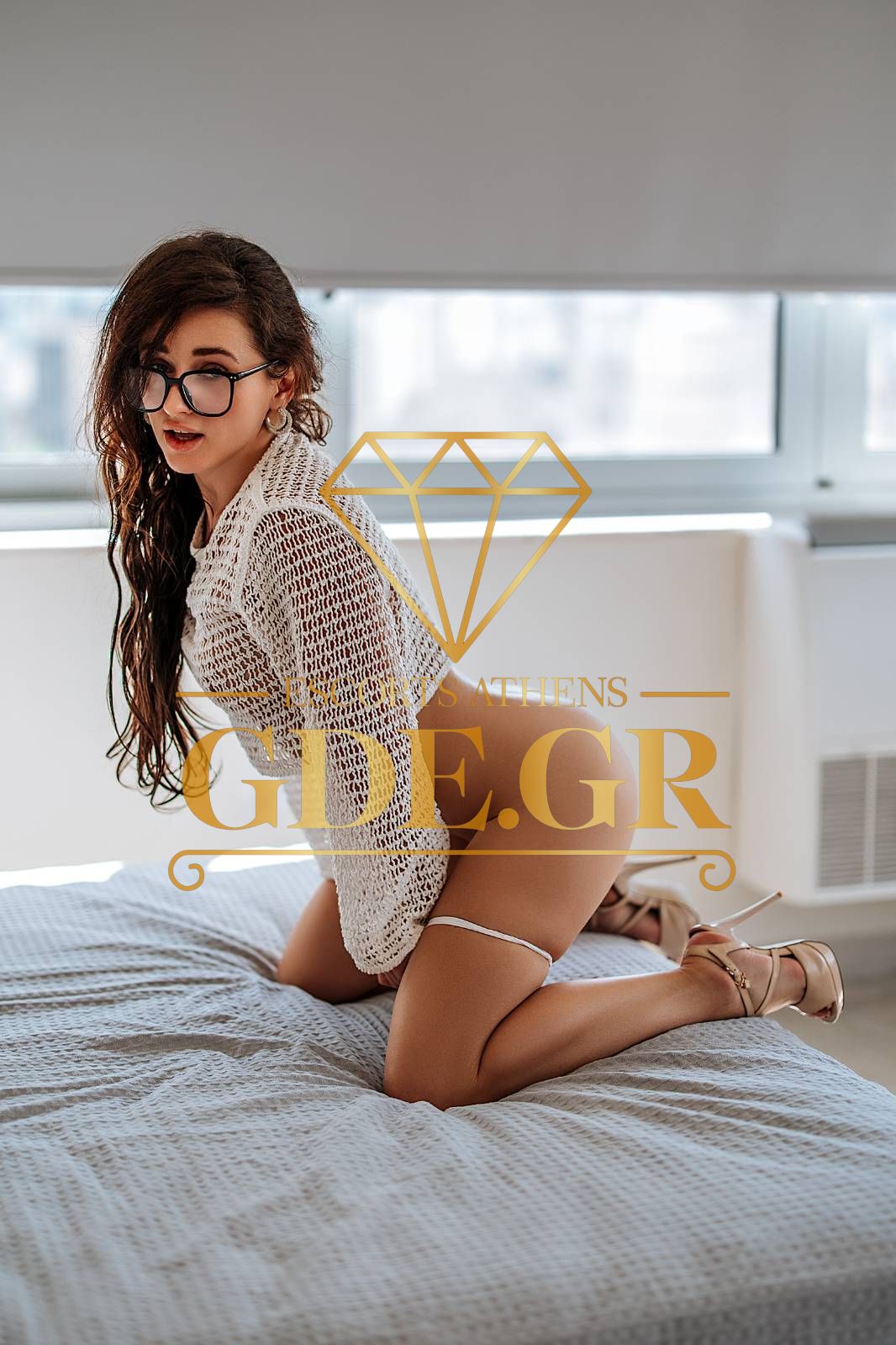 UKRANIAN-ATHENS-ESCORT-NICOLE