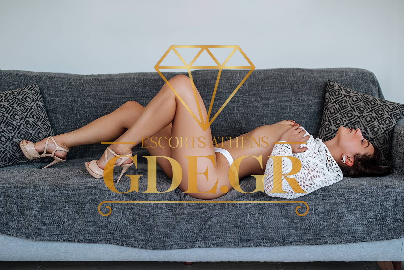 UKRANIAN-ATHENS-ESCORT-NICOLE
