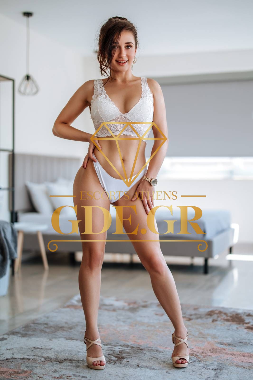 UKRANIAN-ATHENS-ESCORT-NICOLE